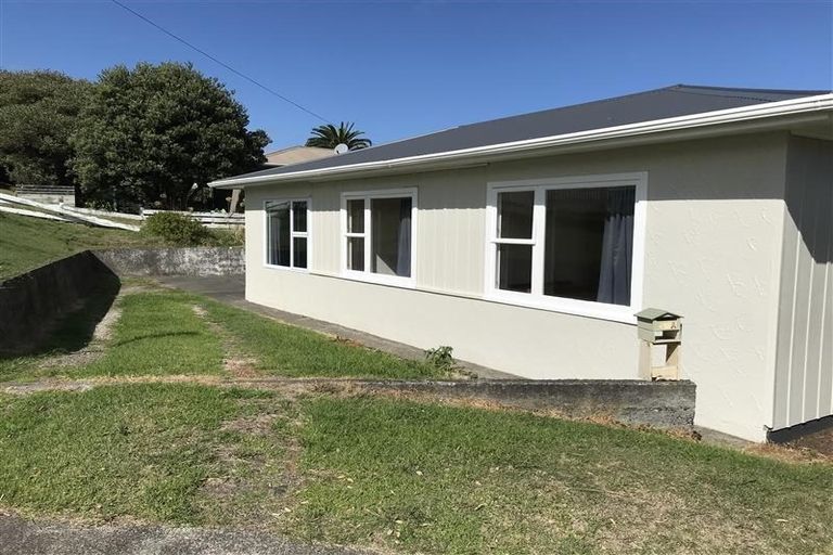 Photo of property in 48a Rangiora Street, Castlecliff, Whanganui, 4501