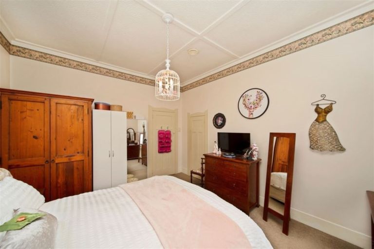 Photo of property in 10 Furlong Street, Hawera, 4610