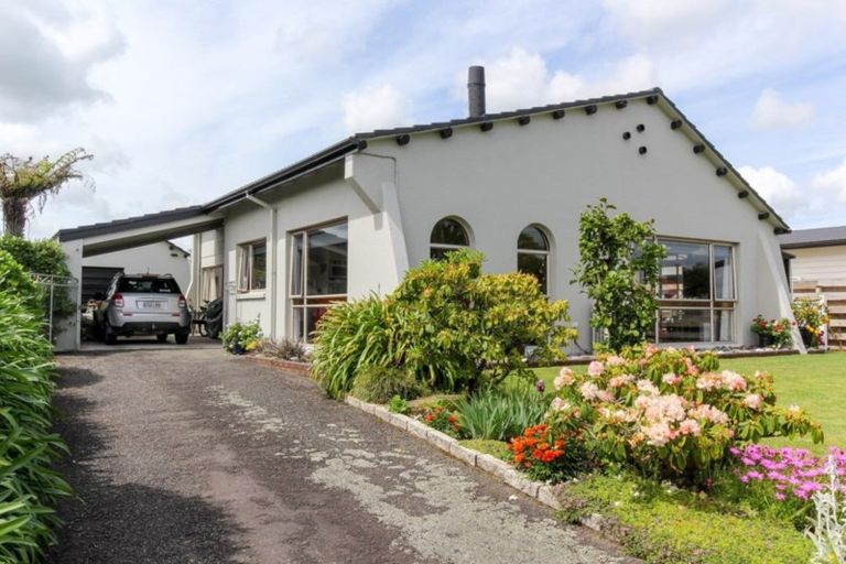 Photo of property in 6 Iwa Iti Street, Waitara, 4320