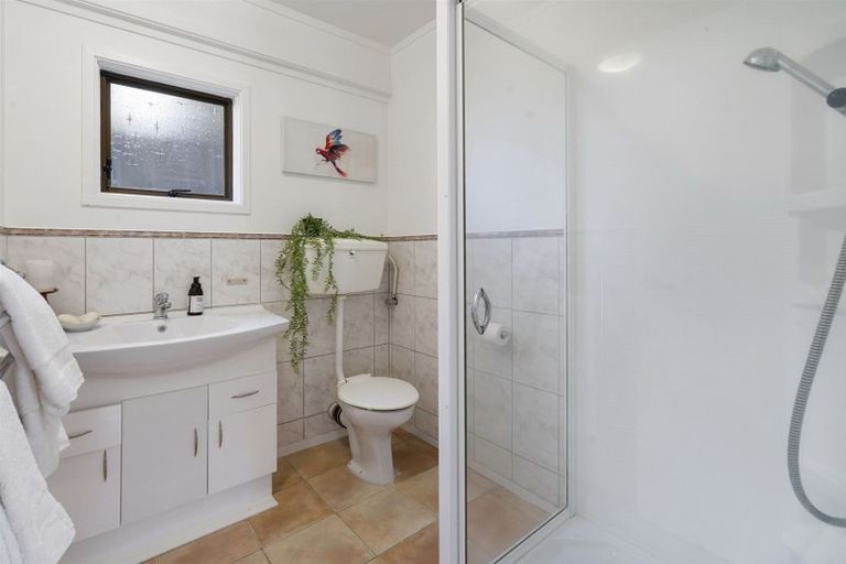 Photo of property in 154 Stapleford Crescent, Browns Bay, Auckland, 0630