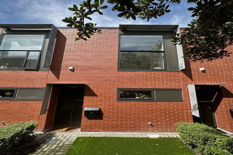 Photo of property in Nouvo Apartments, 9/21 Rugby Street, Mount Cook, Wellington, 6021