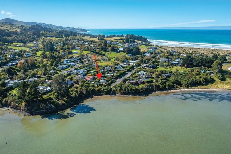 Photo of property in 1 Bay Road, Warrington, Waikouaiti, 9471