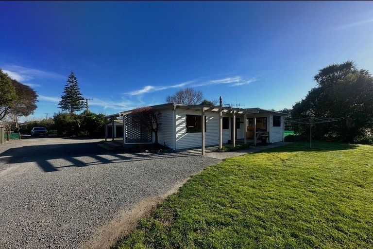 Photo of property in 14 Te Rauparaha Street, Otaki, 5512