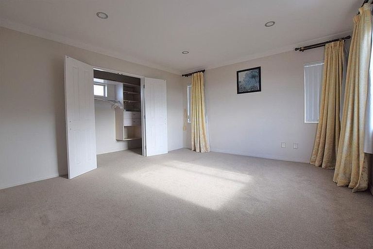 Photo of property in 23a Te Atatu Road, Te Atatu South, Auckland, 0610