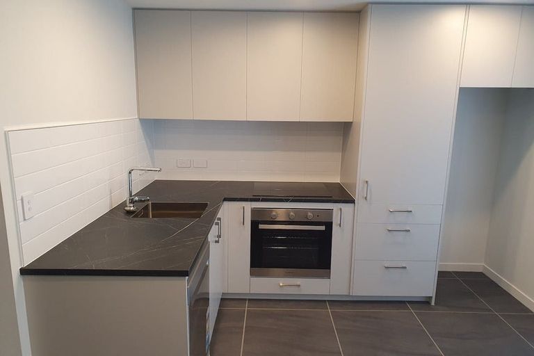 Photo of property in 35 John Street, Stokes Valley, Lower Hutt, 5019