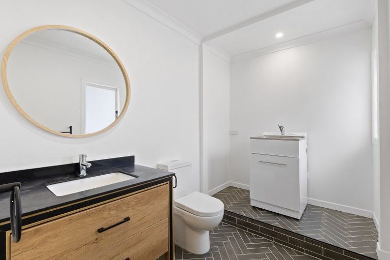 Photo of property in 62 Mount View Road, Melville, Hamilton, 3206