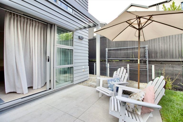 Photo of property in 7 Uma Grove, Hobsonville, Auckland, 0616