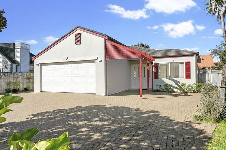 Photo of property in 20 Advance Way, Albany, Auckland, 0632