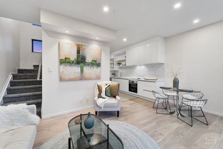 Photo of property in 8/144 Titirangi Road, New Lynn, Auckland, 0600