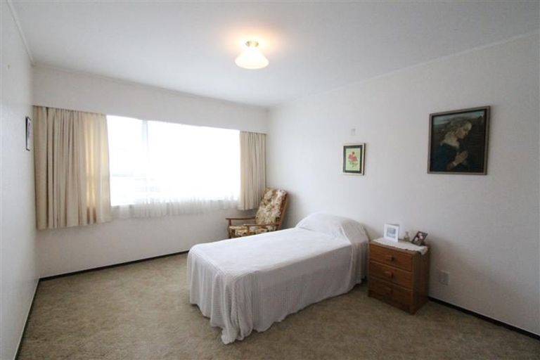 Photo of property in 1/16 Regent Street, Papatoetoe, Auckland, 2025