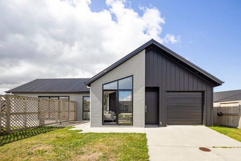 Photo of property in 19 Keerangi Place, Rototuna North, Hamilton, 3210