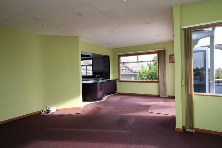 Photo of property in 82 Mangorei Road, Strandon, New Plymouth, 4312