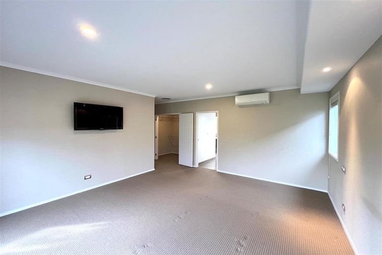 Photo of property in 6 Bendemeer Place, Flat Bush, Auckland, 2016