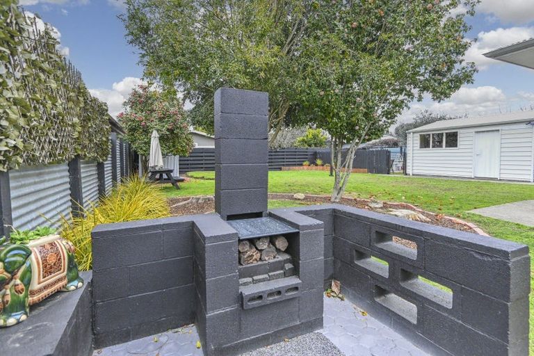 Photo of property in 35 Walton Way, Flaxmere, Hastings, 4120