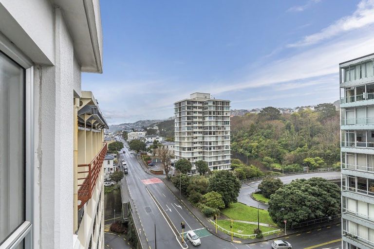 Photo of property in Terrace Heights Apartments, 10a/163 The Terrace, Wellington Central, Wellington, 6011