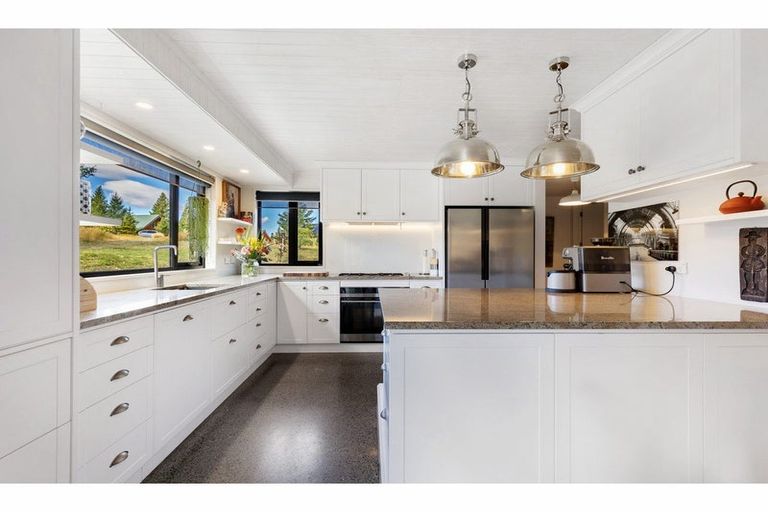 Photo of property in 12c Cheeseman Terrace, Castle Hill, Springfield, 7580