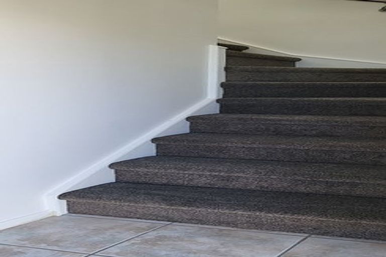 Photo of property in 14 Woodstock Road, Forrest Hill, Auckland, 0620