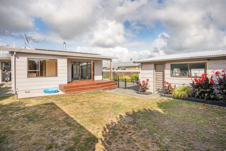 Photo of property in 17 Giblin Street, Richmond, 7020