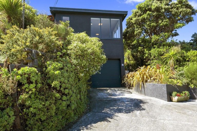 Photo of property in 39 Hudson Street, Island Bay, Wellington, 6023