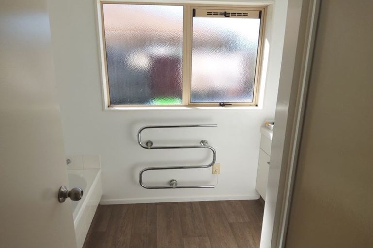 Photo of property in 2 Lavender Place, Papamoa Beach, Papamoa, 3118