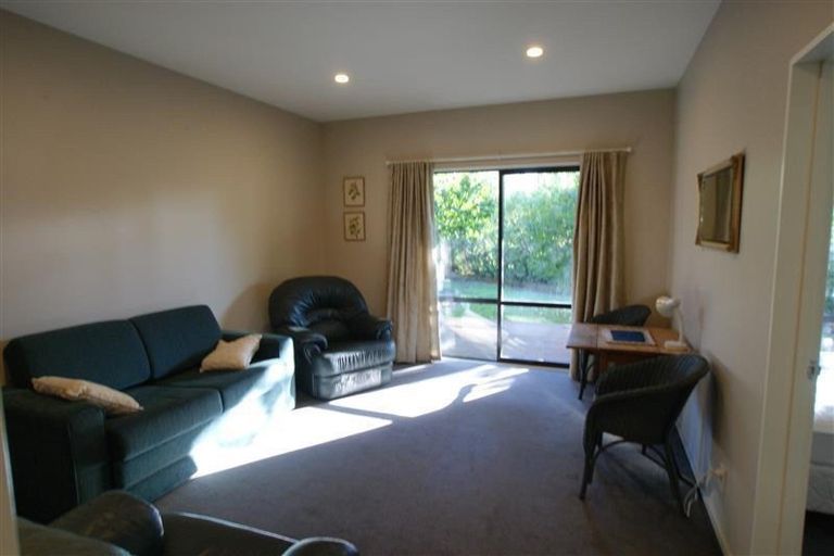 Photo of property in 10 Nautique Place, Waikawa, Picton, 7220