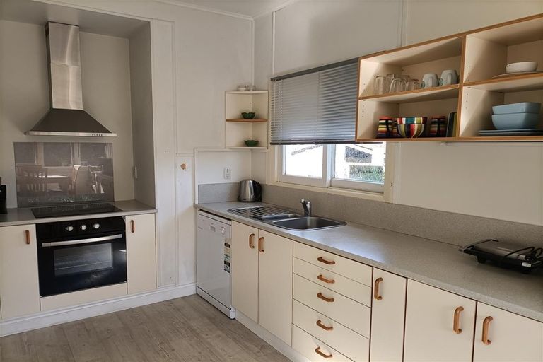 Photo of property in 114 Waimea Road, Nelson South, Nelson, 7010