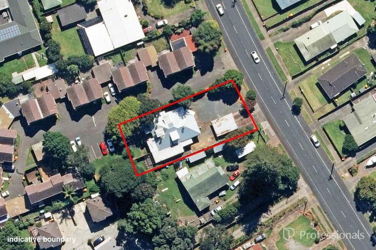 Photo of property in 21 Gray Avenue, Mangere East, Auckland, 2024
