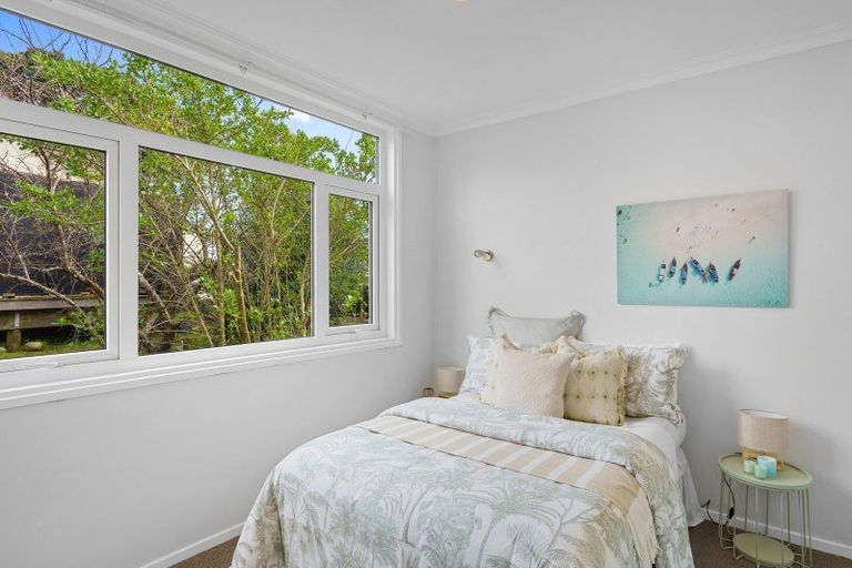 Photo of property in 9 Moana Road, Paraparaumu, 5032