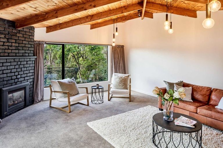 Photo of property in 190 Paremata Road, Paremata, Porirua, 5024