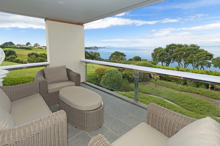 Photo of property in 316 Pinecrest Drive, Gulf Harbour, Whangaparaoa, 0930