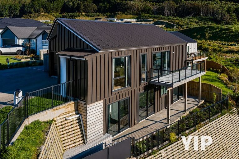 Photo of property in 36 Hokioi Drive, Kenepuru, Porirua, 5022