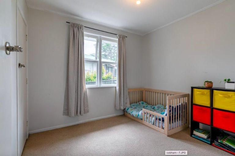 Photo of property in 61a Cobham Crescent, Kelston, Auckland, 0602