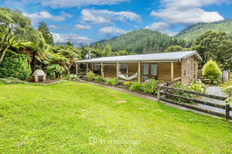 Photo of property in 2150 Akatarawa Road, Akatarawa Valley, Upper Hutt, 5372