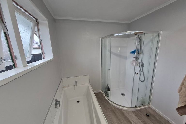 Photo of property in 22 Motuoapa Place, Kelvin Grove, Palmerston North, 4414