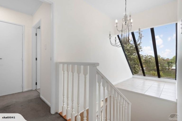 Photo of property in 19 Crosby Road, West Harbour, Auckland, 0618