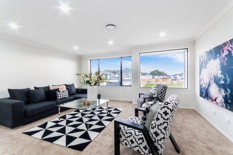 Photo of property in 25 Nightingale Road, Flat Bush, Auckland, 2019