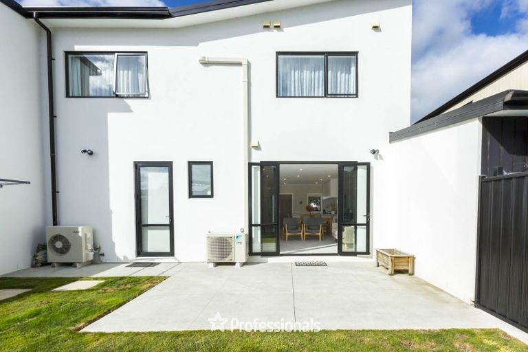 Photo of property in 12 Fitch Lane, Wallaceville, Upper Hutt, 5018