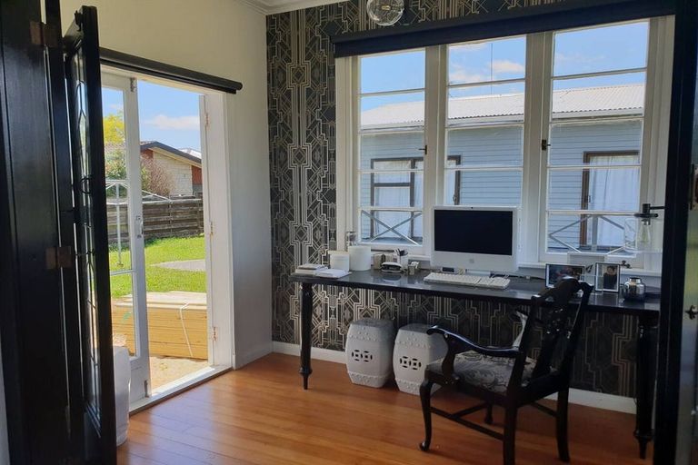 Photo of property in 18 Howden Road, Fairfield, Hamilton, 3214