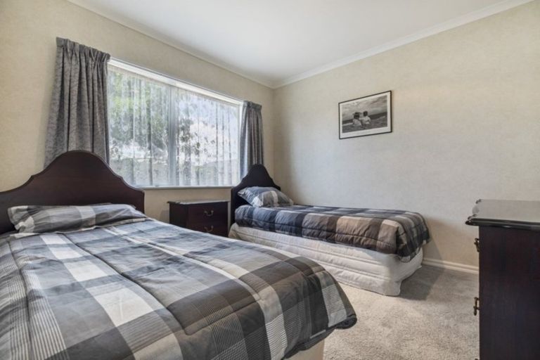 Photo of property in 90 Santa Monica Drive, Papamoa Beach, Papamoa, 3118