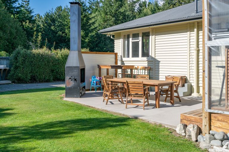 Photo of property in 13 Harper Place, Lake Coleridge, 7572