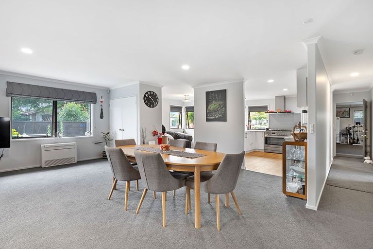 Photo of property in 6 Stonebridge Park Drive, Holdens Bay, Rotorua, 3010