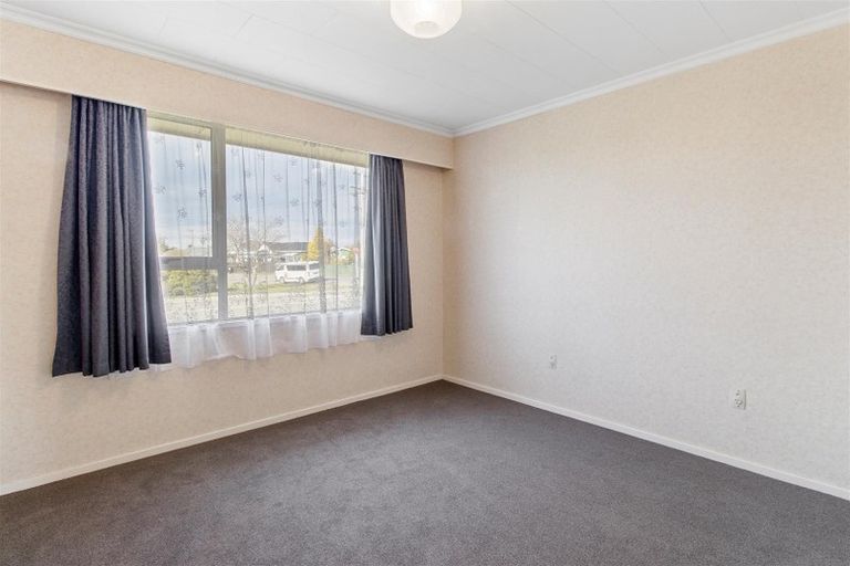 Photo of property in 1 Carlisle Street, Waimate, 7924