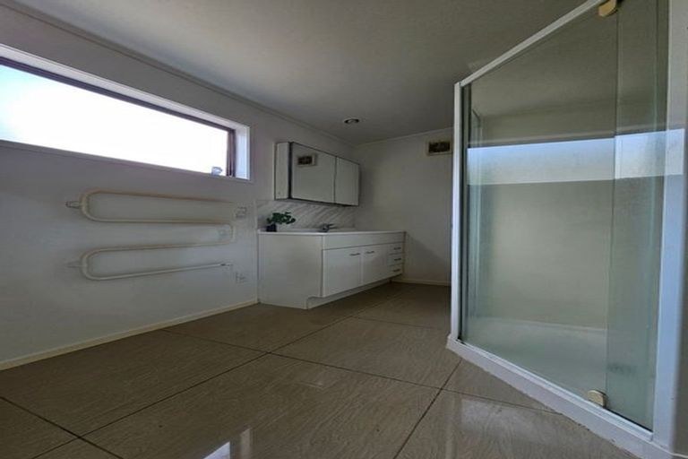 Photo of property in 42b Evans Road, Weymouth, Auckland, 2103