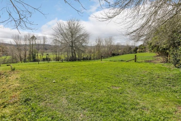 Photo of property in 2468 Mangakahia Road, Parakao, Whangarei, 0172
