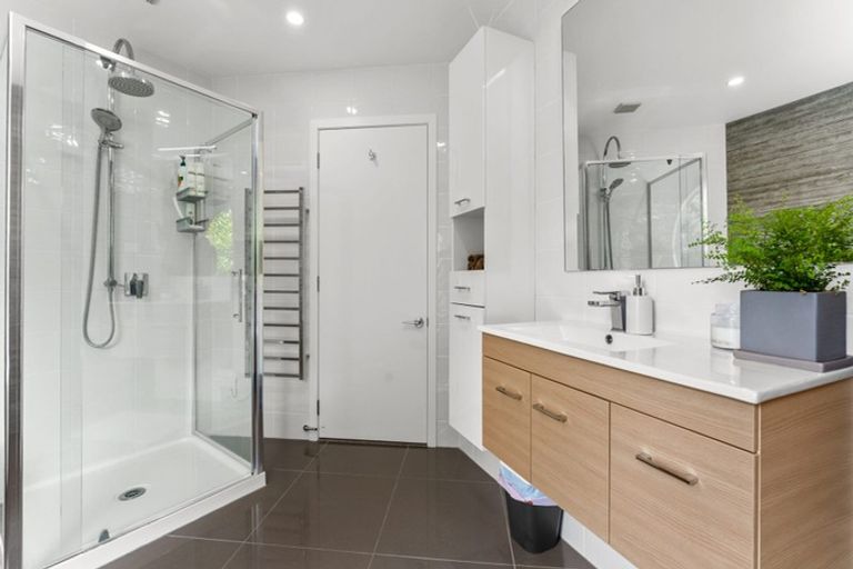 Photo of property in 19 Park Rise, Campbells Bay, Auckland, 0630