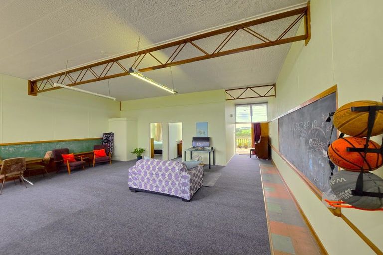 Photo of property in Ex Ararua Primary School, 1823 Ararua Road, Ararua, Matakohe, 0594