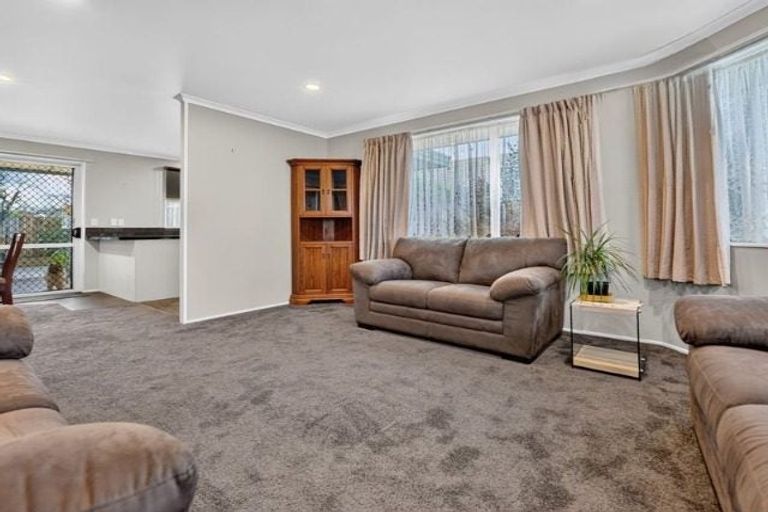 Photo of property in 35 Nottingham Drive, Hamilton East, Hamilton, 3216