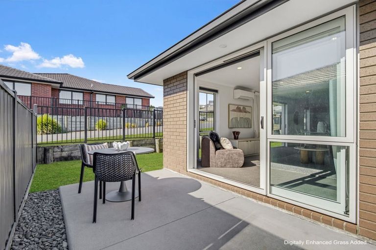 Photo of property in 18 Watene Way, Welcome Bay, Tauranga, 3112