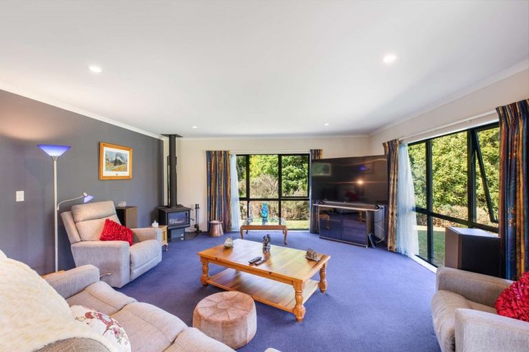 Photo of property in 12 Gleaming Place, Waiuku, 2123