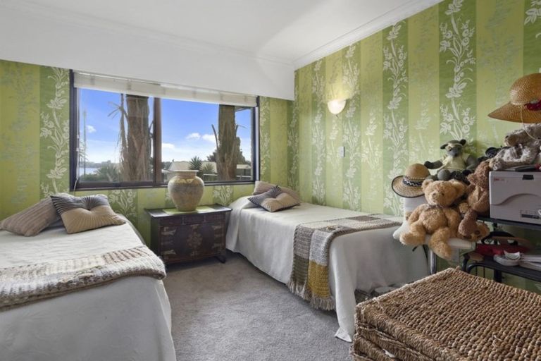 Photo of property in 2 Ruamoana Place, Omokoroa, 3114